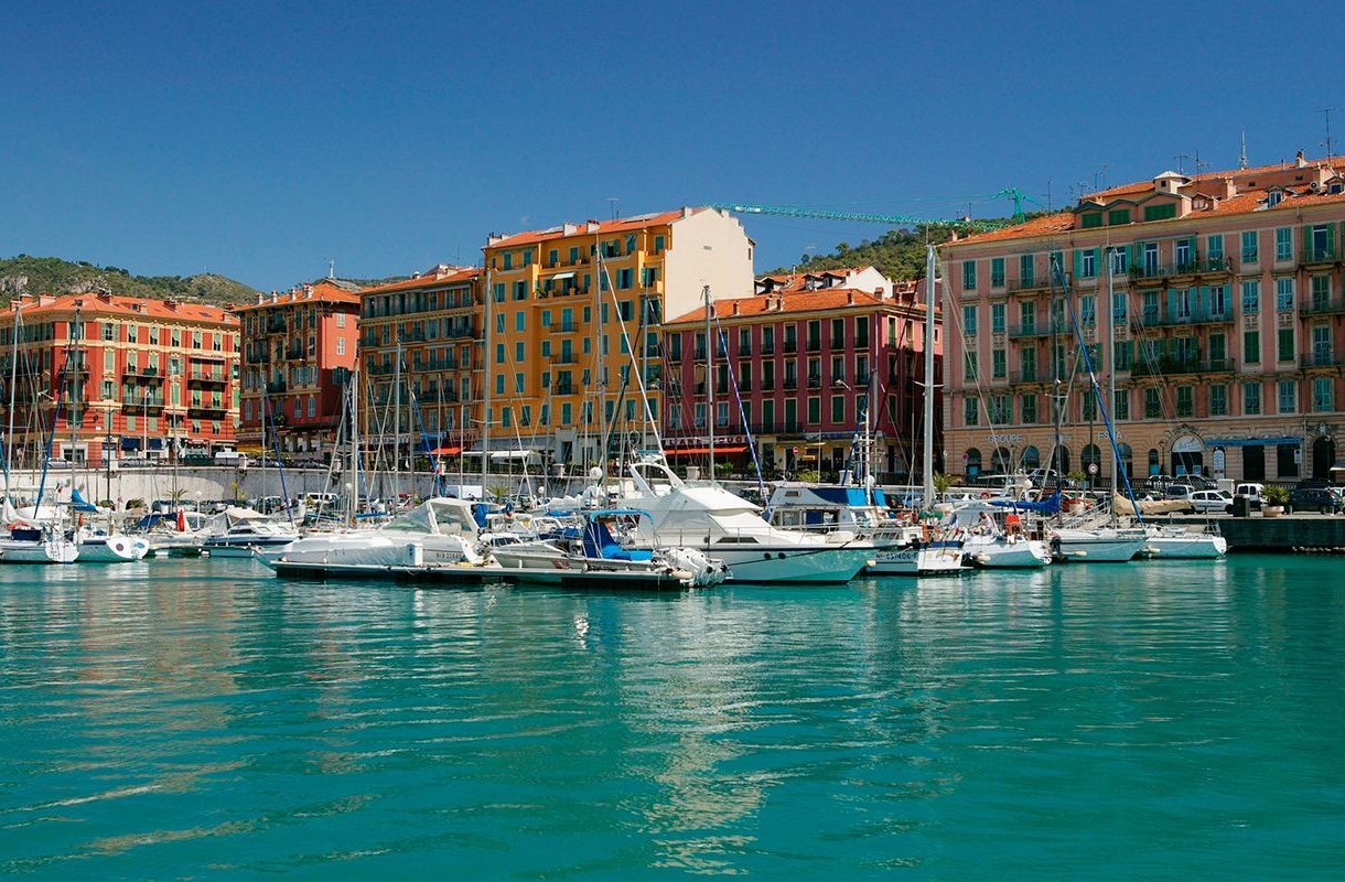 Voyager sur la Côte d’Azur avec Luxe et Élégance hero image