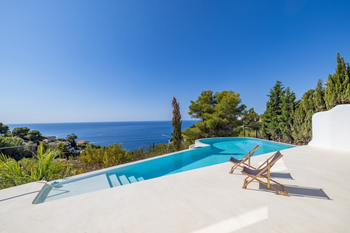 Investissement et Résidences d’Exception sur la Côte d’Azur hero image