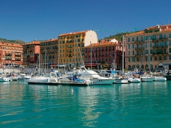 Voyager sur la Côte d’Azur avec Luxe et Élégance image