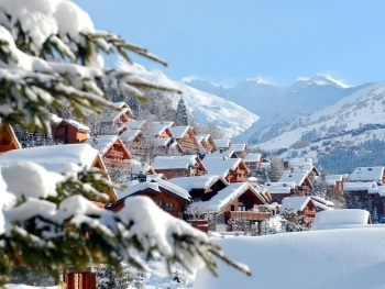 Noël à Méribel : Vivez une Expérience Alpine Exclusivement Réservée aux Connaisseurs image