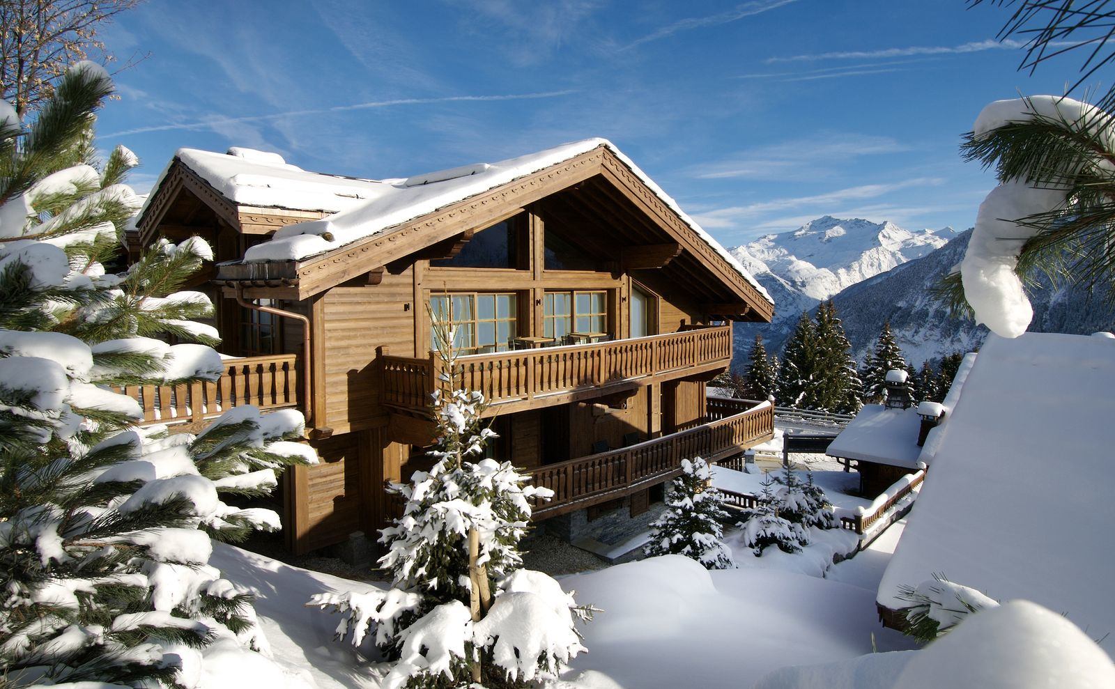 Luxury chalet in Courchevel 1850 main image